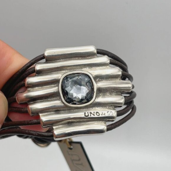 NWT Uno de 50 Attached Silver Plated Gray Crystal Multi Leather Bracelet SZ S - Picture 2 of 15